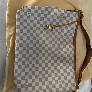Delightful MM Louis Vuitton